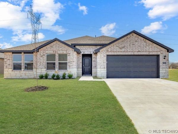 9922 E 135th Place S, Bixby, OK 74008