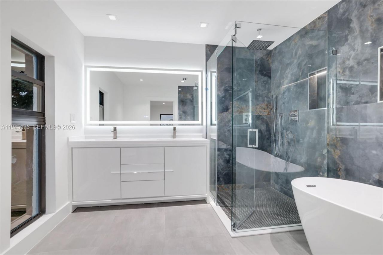 340 SE 13th Ave, Pompano Beach, FL 33060 Photo