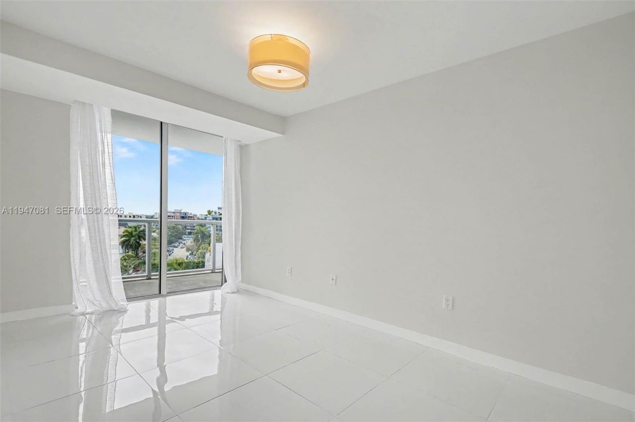 9901 E Bay Harbor Dr , Unit 803, Bay Harbor Islands, FL 33154 Photo