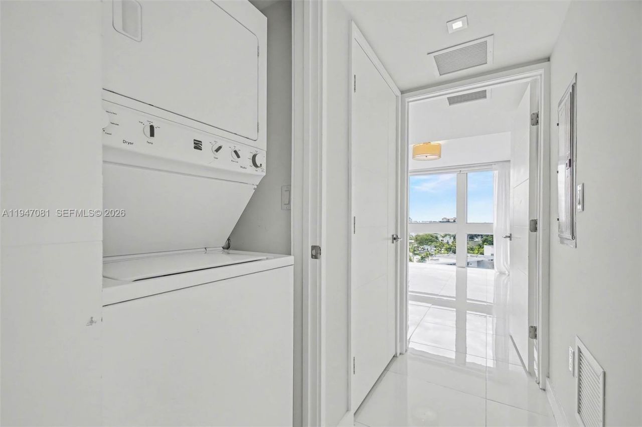 9901 E Bay Harbor Dr , Unit 803, Bay Harbor Islands, FL 33154 Photo