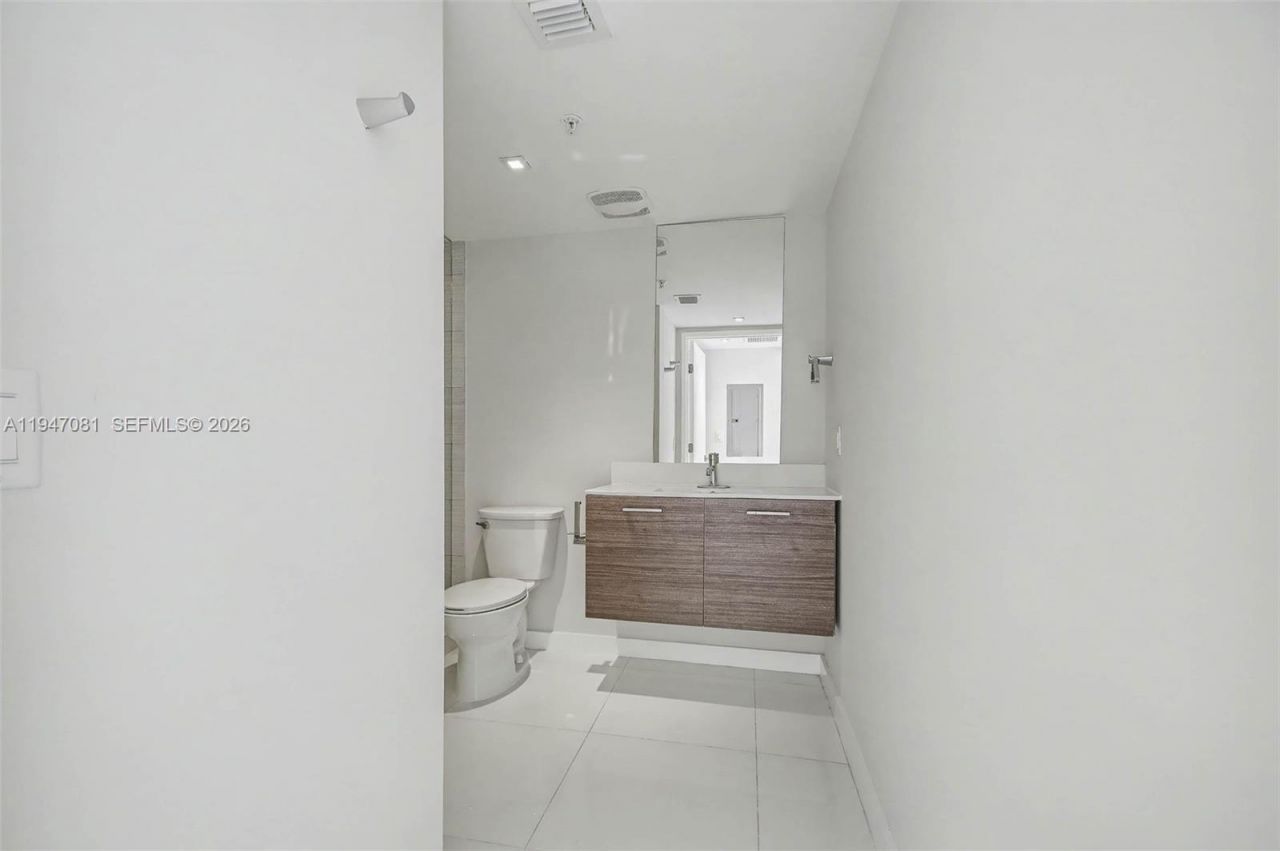 9901 E Bay Harbor Dr , Unit 803, Bay Harbor Islands, FL 33154 Photo