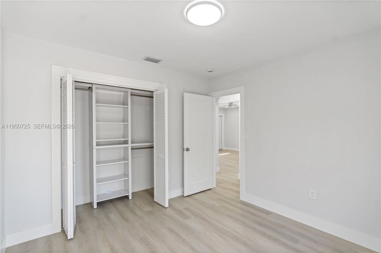 811 NW 115th St, Miami, FL 33168 Photo