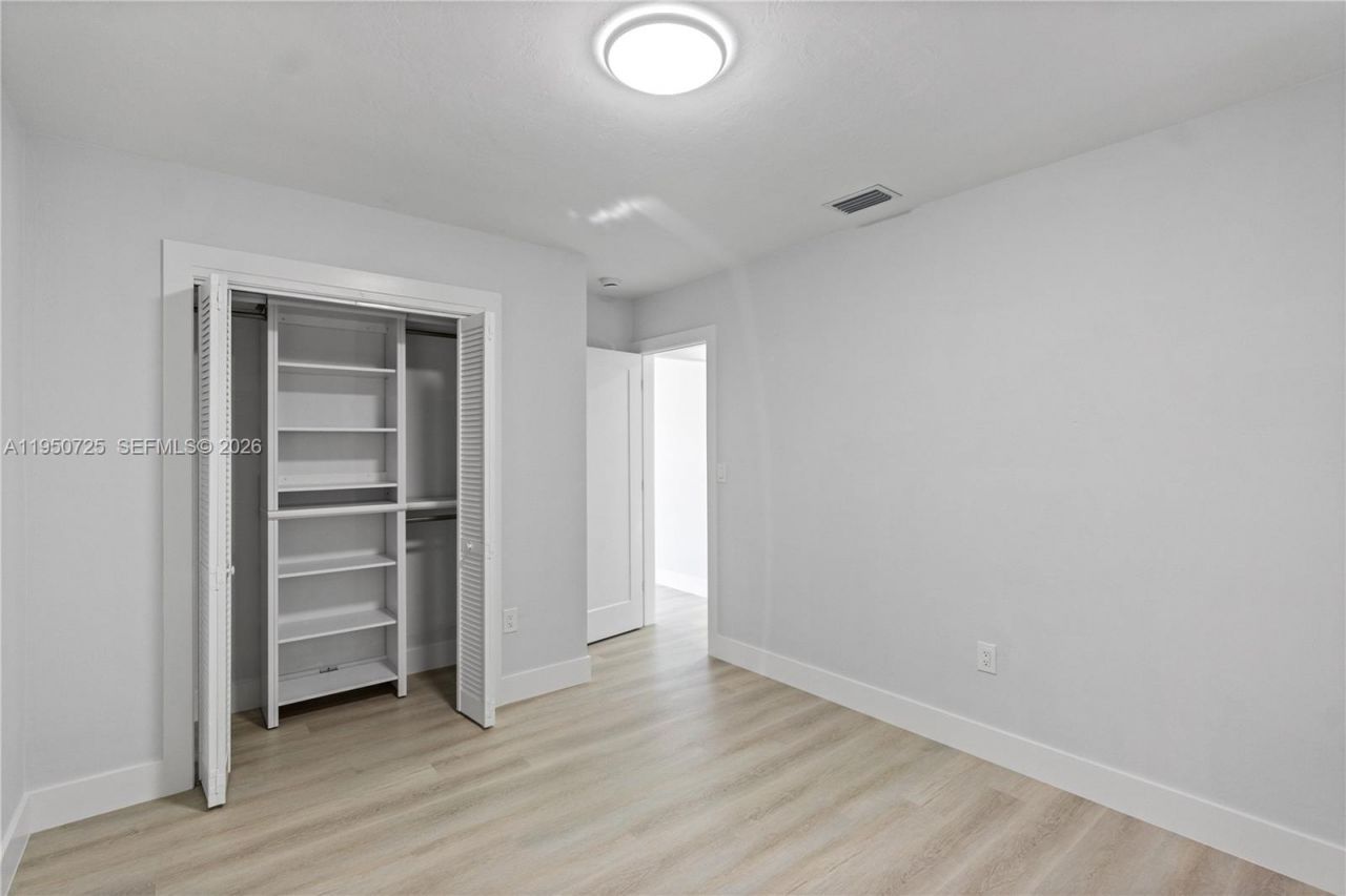 811 NW 115th St, Miami, FL 33168 Photo