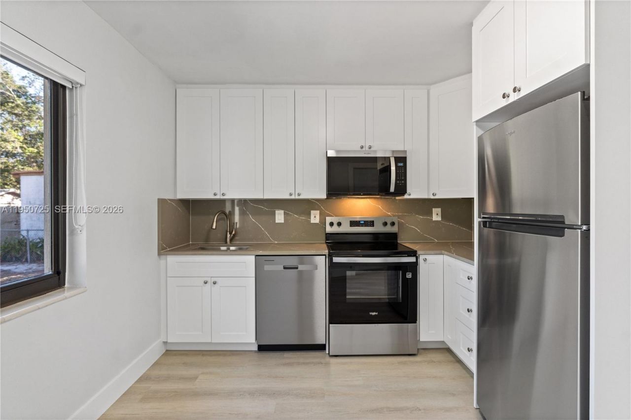 811 NW 115th St, Miami, FL 33168 Photo