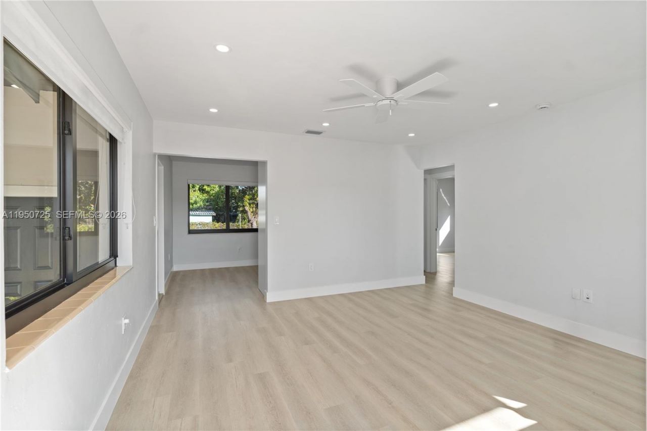 811 NW 115th St, Miami, FL 33168 Photo