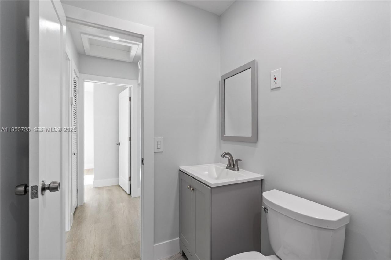 811 NW 115th St, Miami, FL 33168 Photo