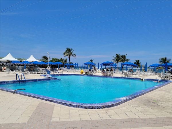 2030 S Ocean Dr Penthouse, Unit 2204, Hallandale Beach, FL 33009