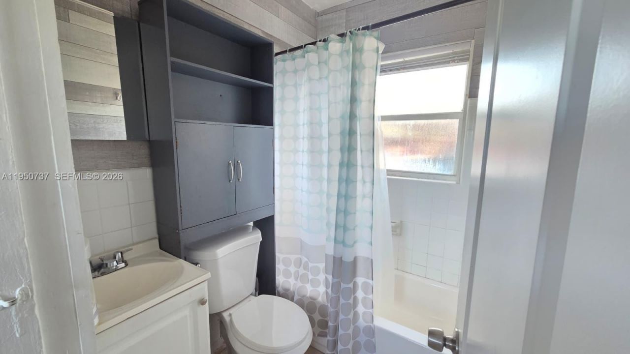 1430 NW 7th St, Fort Lauderdale, FL 33311 Photo