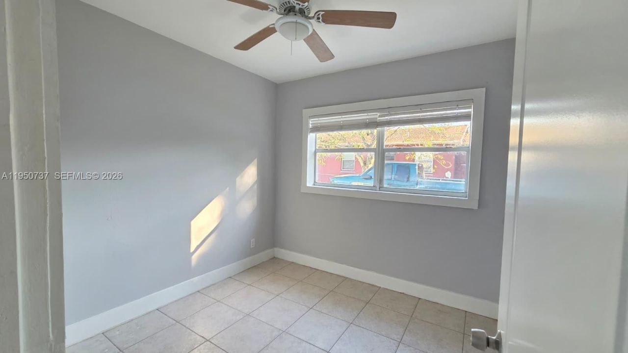 1430 NW 7th St, Fort Lauderdale, FL 33311 Photo