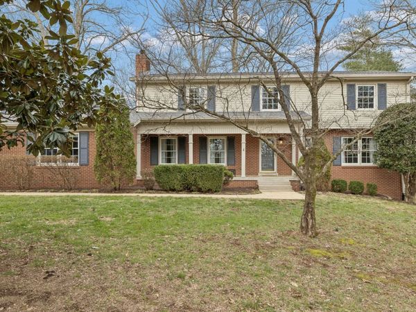 1512 Windermere Dr, Columbia, TN 38401