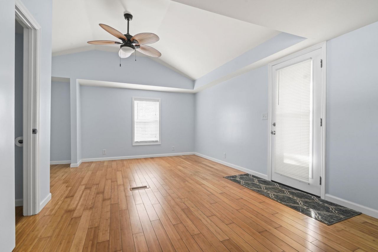 45 Shamrock Circle Photo 18