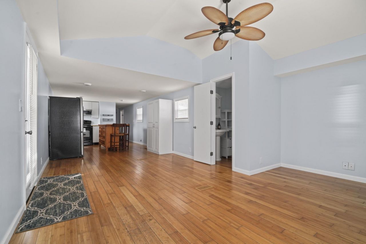 45 Shamrock Circle Photo 19