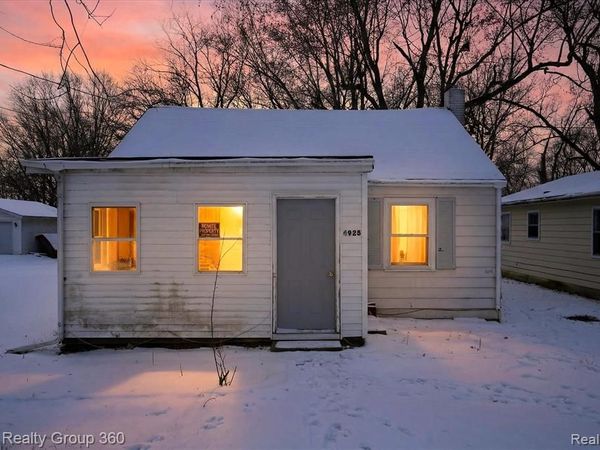 4928 Hughes Road, Lansing, MI 48910