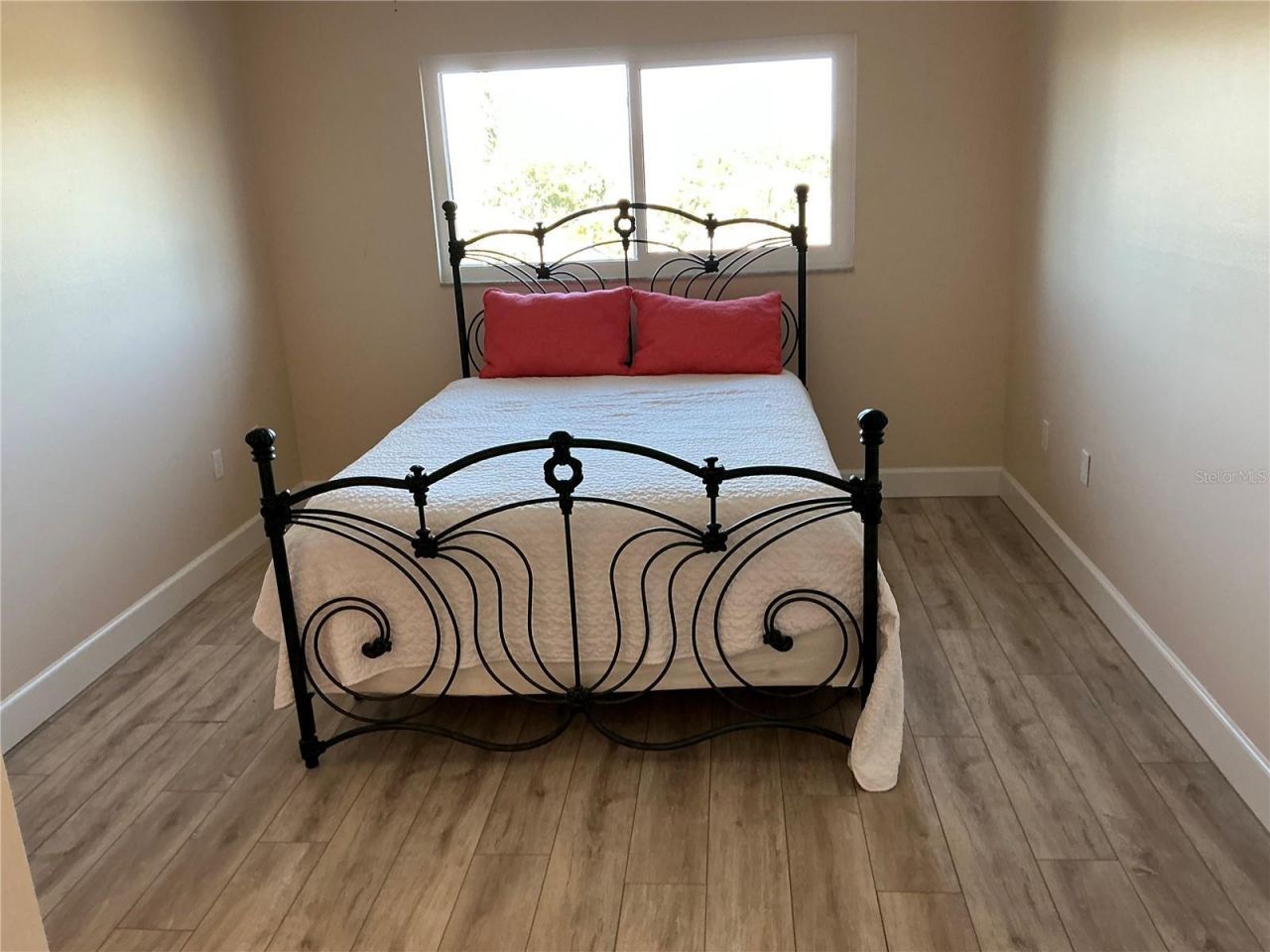 1860 Massachusetts Avenue Ne, Unit 311, Saint Petersburg, FL 33703 Photo