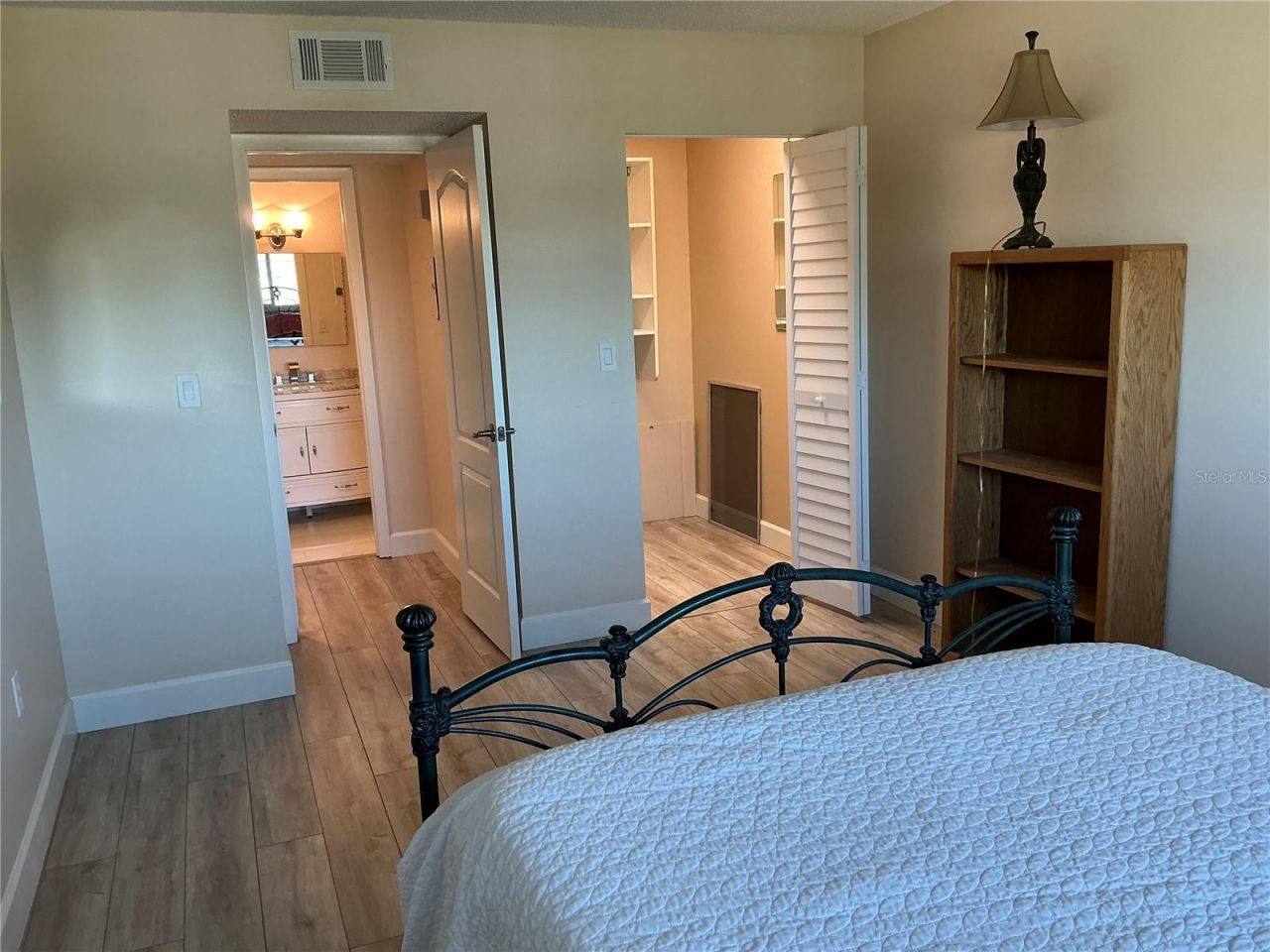 1860 Massachusetts Avenue Ne, Unit 311, Saint Petersburg, FL 33703 Photo