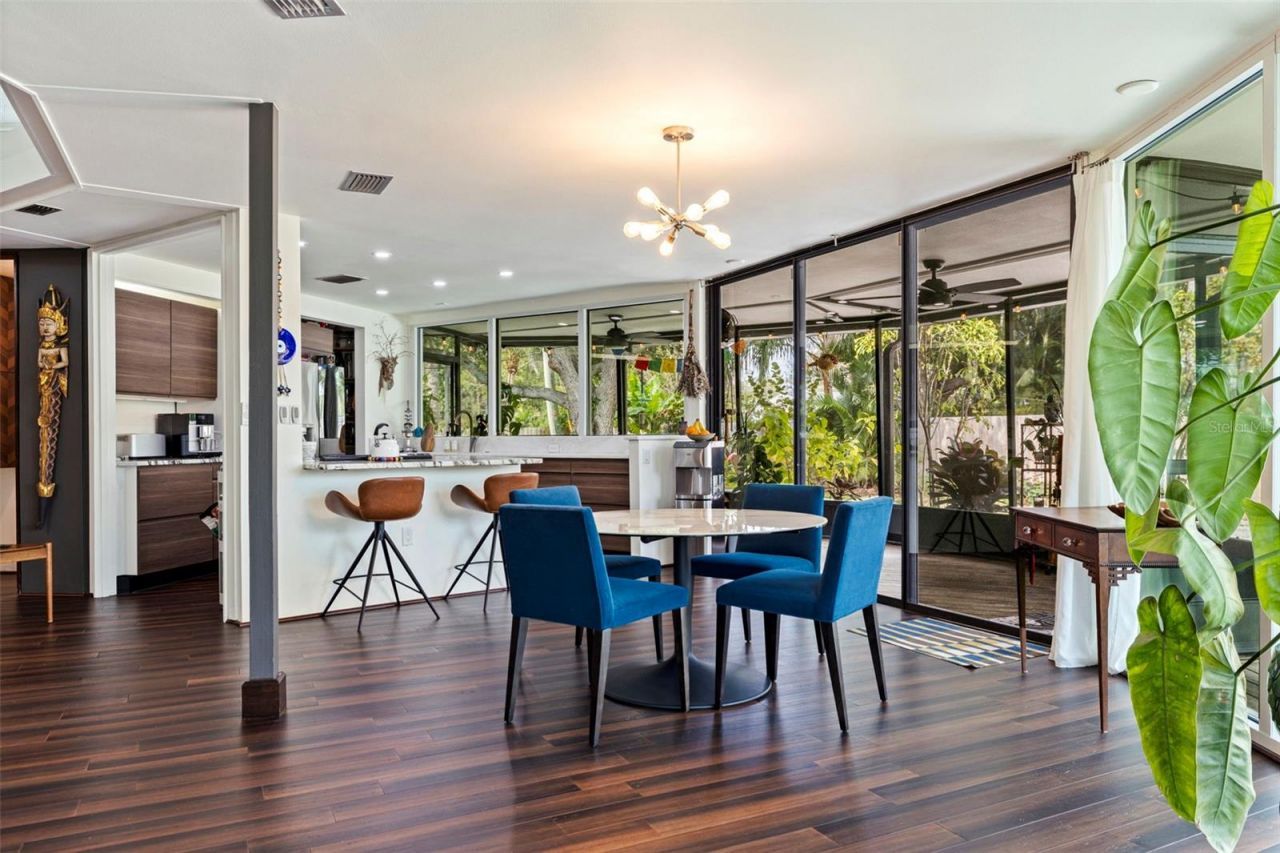 7117 Sunshine Drive S, Saint Petersburg, FL 33705 Photo