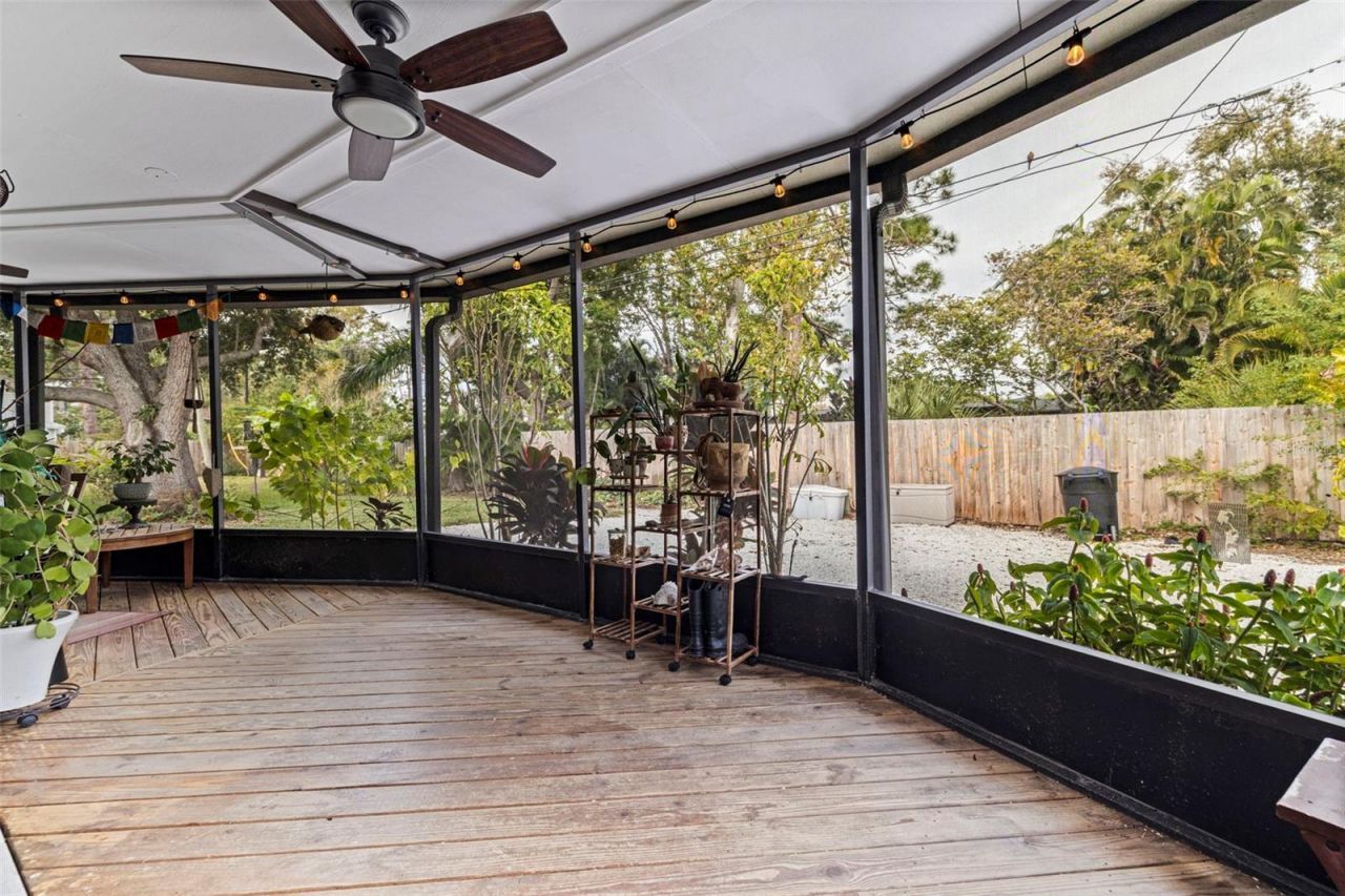 7117 Sunshine Drive S, Saint Petersburg, FL 33705 Photo