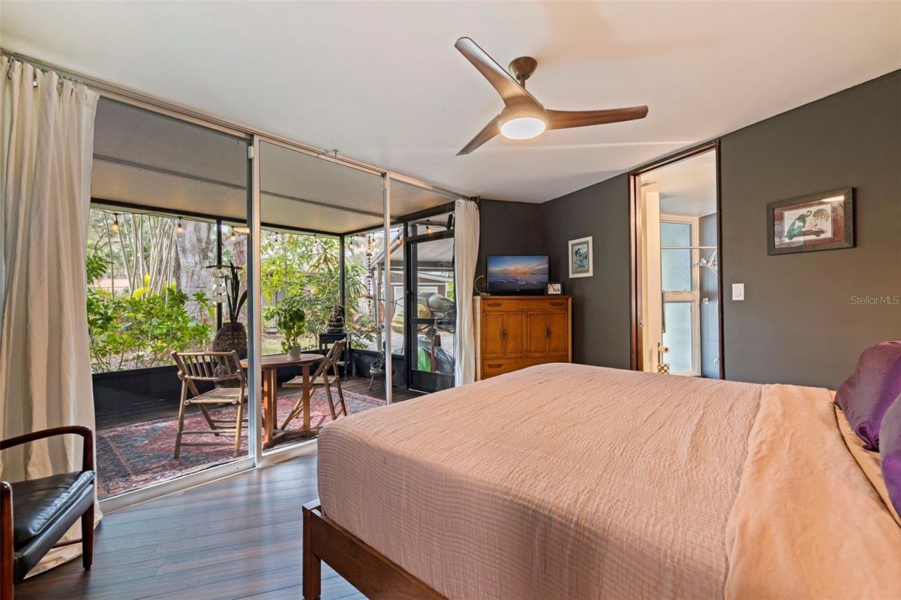 7117 Sunshine Drive S, Saint Petersburg, FL 33705 Photo