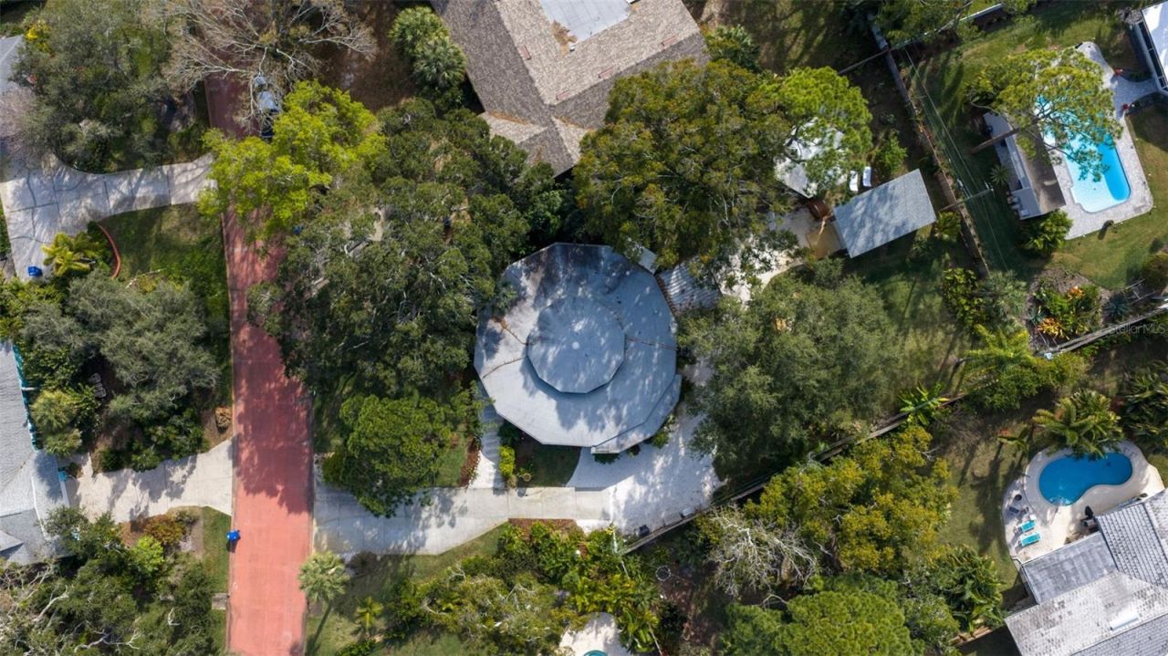 7117 Sunshine Drive S, Saint Petersburg, FL 33705 Photo