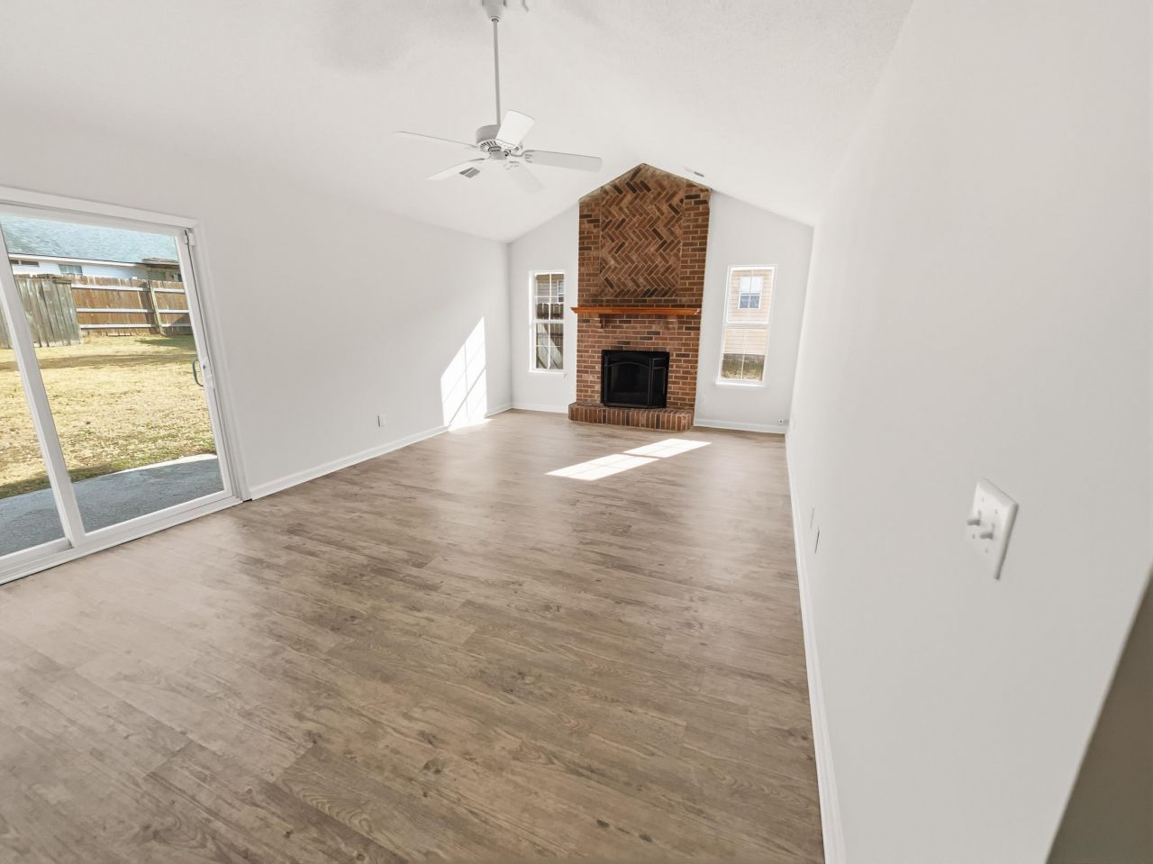 136 Ashton Drive Photo 12