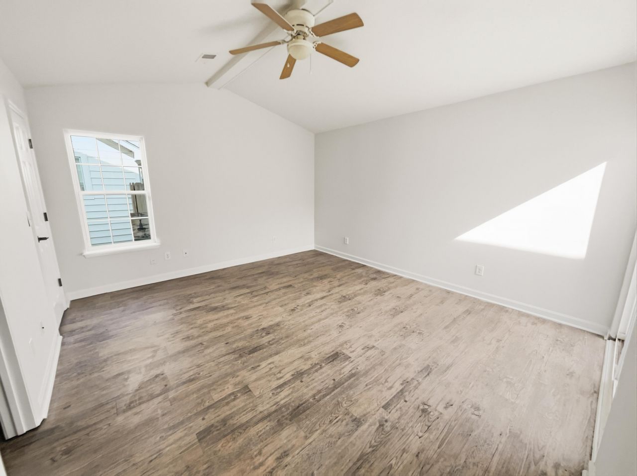 136 Ashton Drive Photo 15