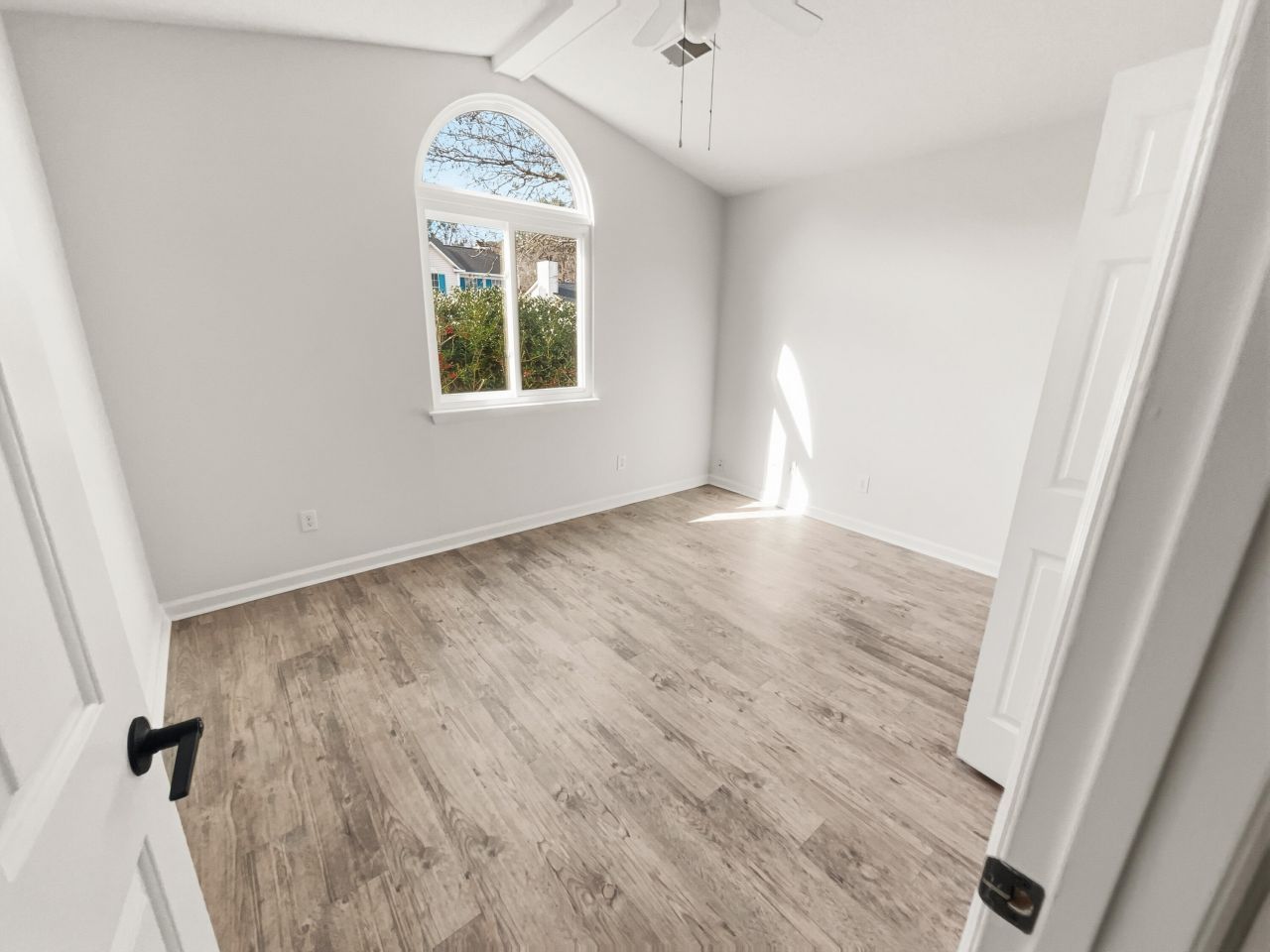 136 Ashton Drive Photo 8