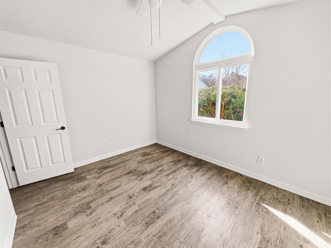 136 Ashton Drive Photo 9