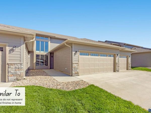3921 E Iron Bridge Pl, Sioux Falls, SD 57108