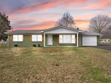 157 Shawnee Avenue, Russell Springs, KY 42642