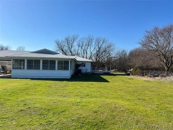 8925 State Road 78 , Hendrix, OK 74741