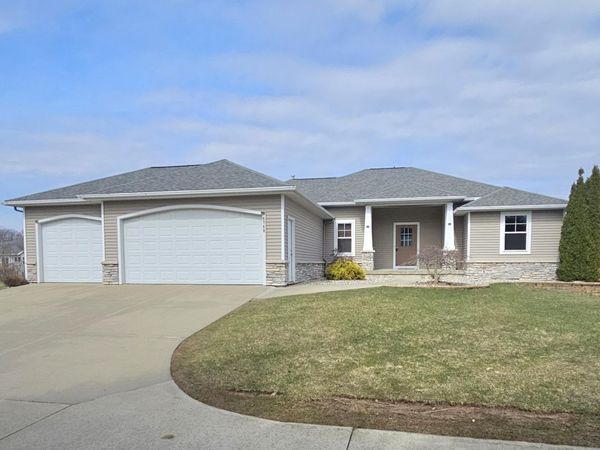 6768 Northfield Drive SW, Byron Center, MI 49315