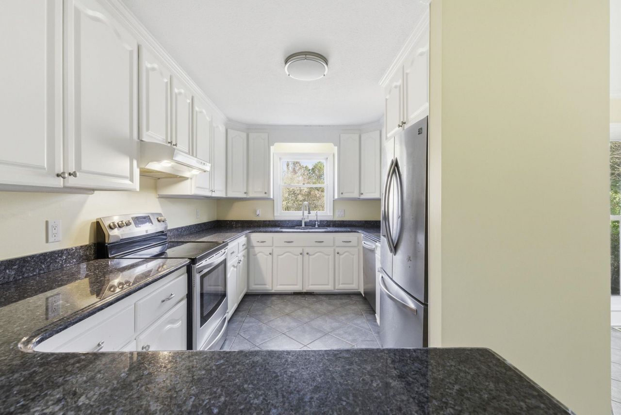 1787 Baytree Ln. Photo 10