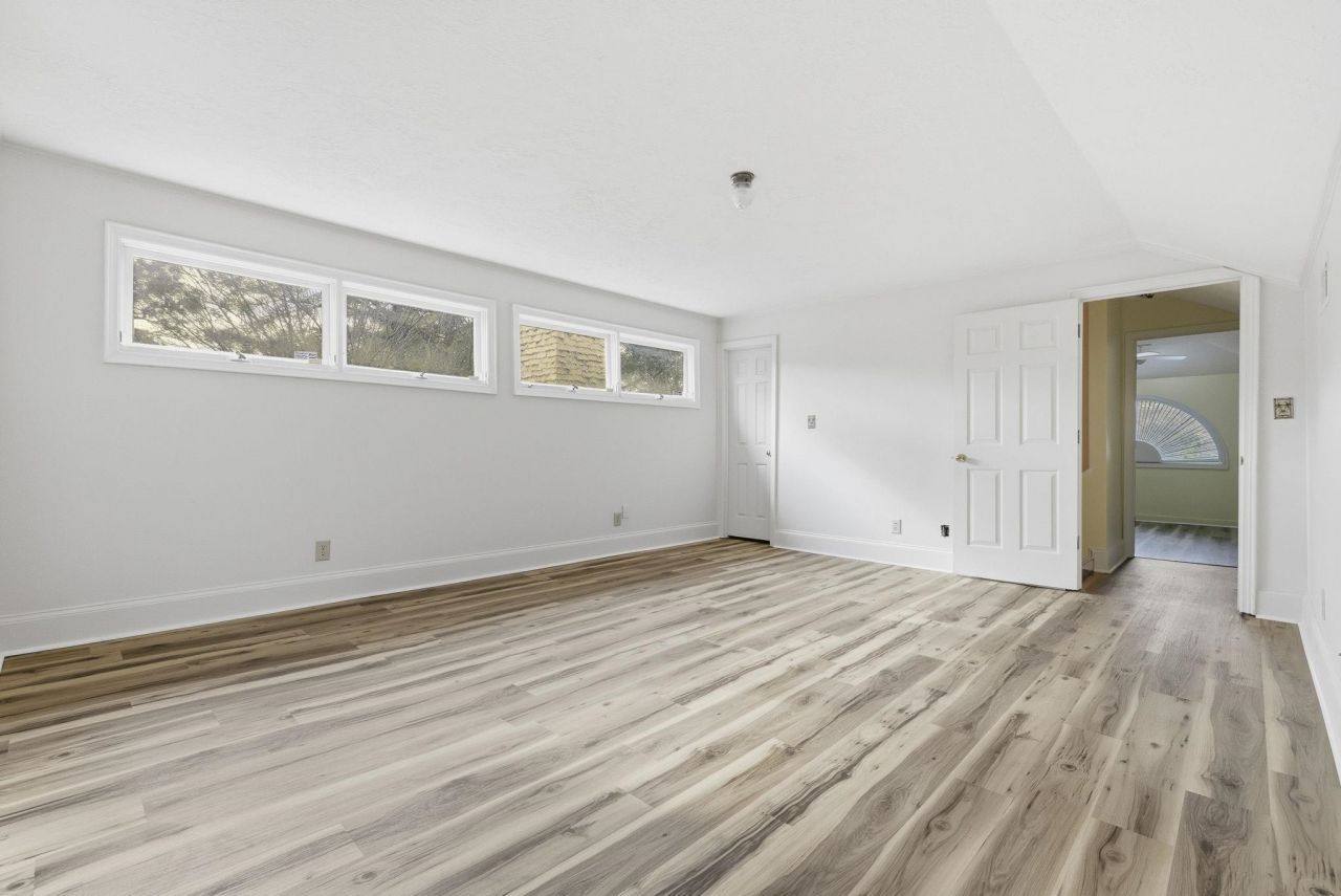 1787 Baytree Ln. Photo 33