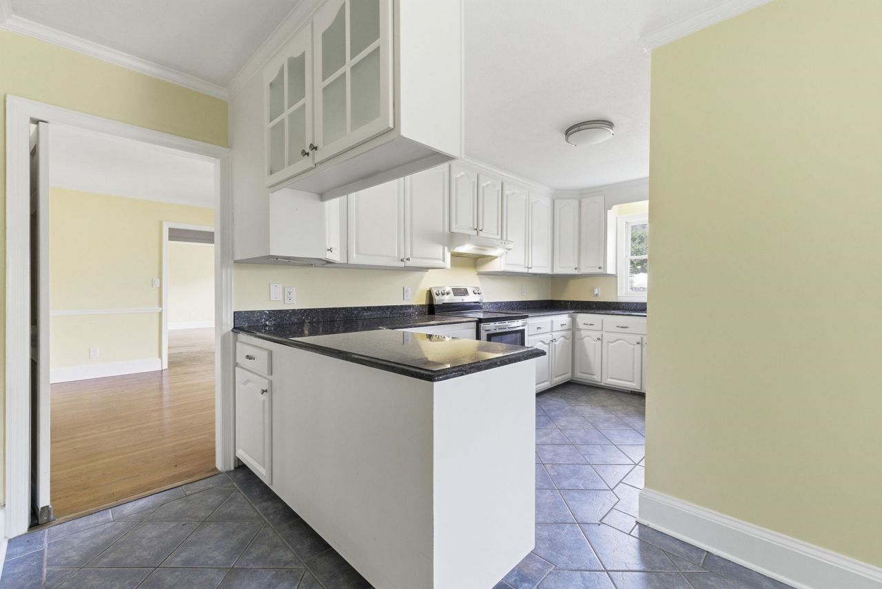 1787 Baytree Ln. Photo 9