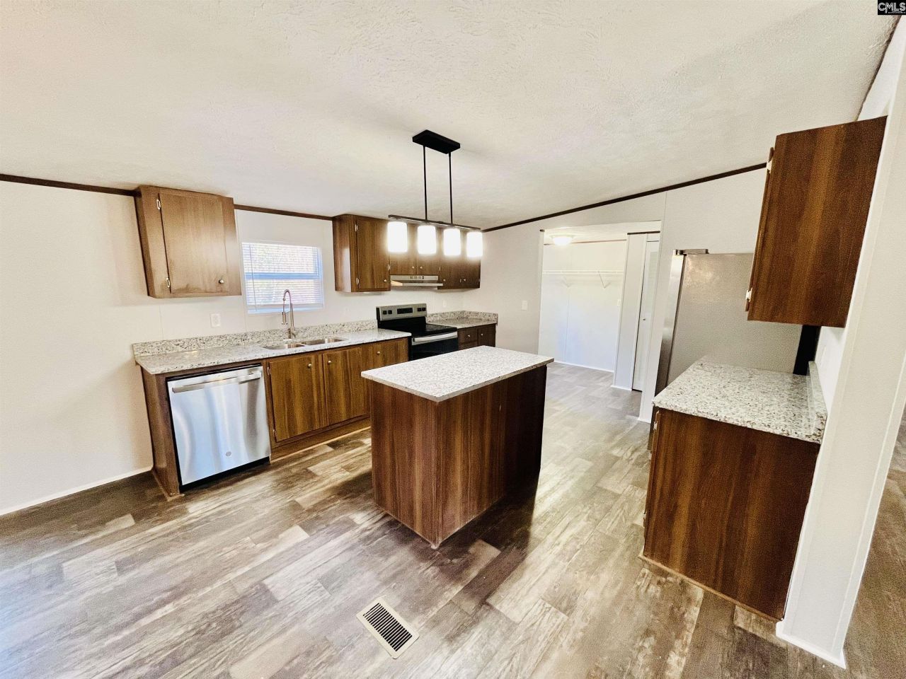 491 Sandy Springs Lane Photo 10