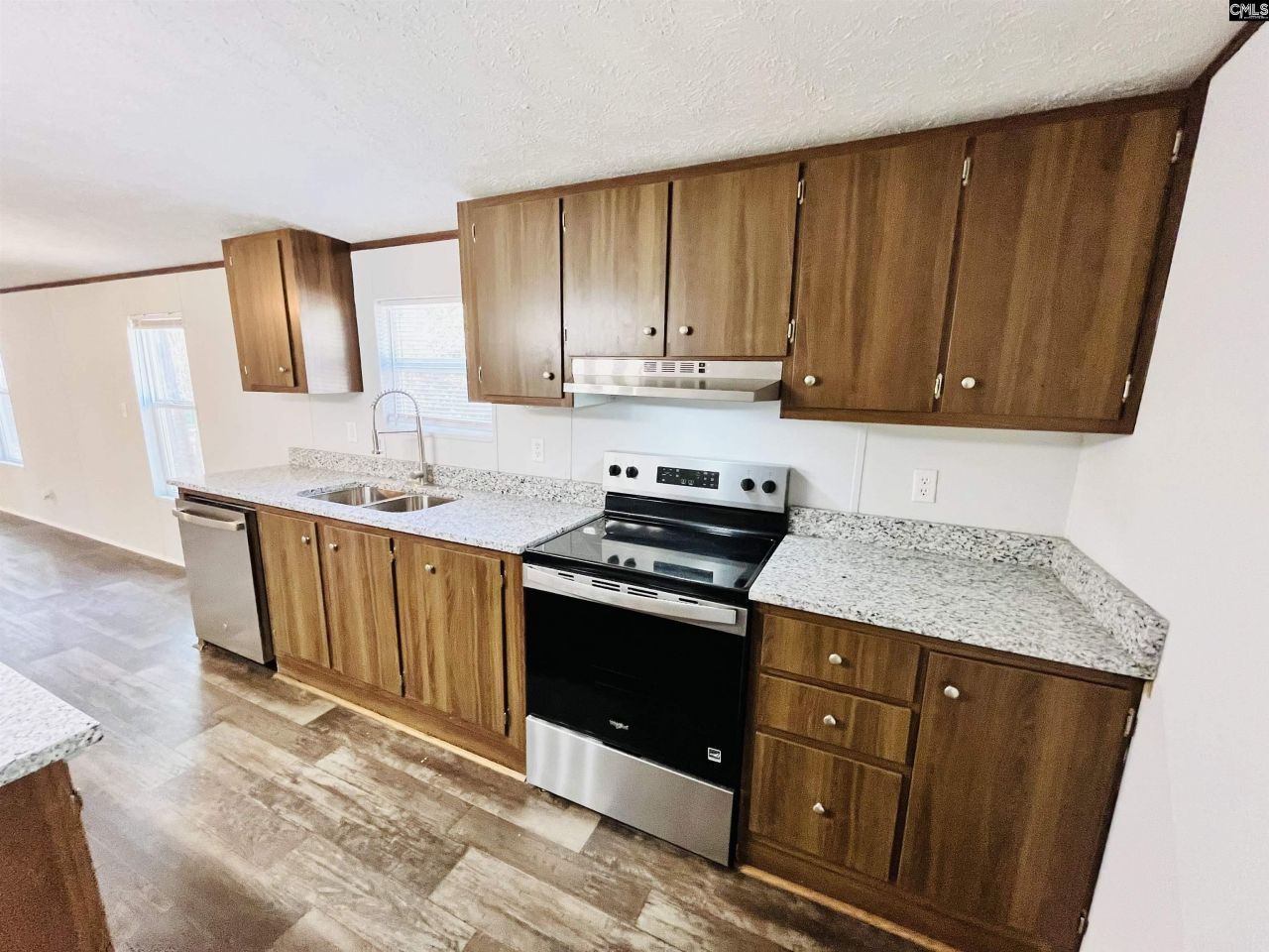 491 Sandy Springs Lane Photo 14