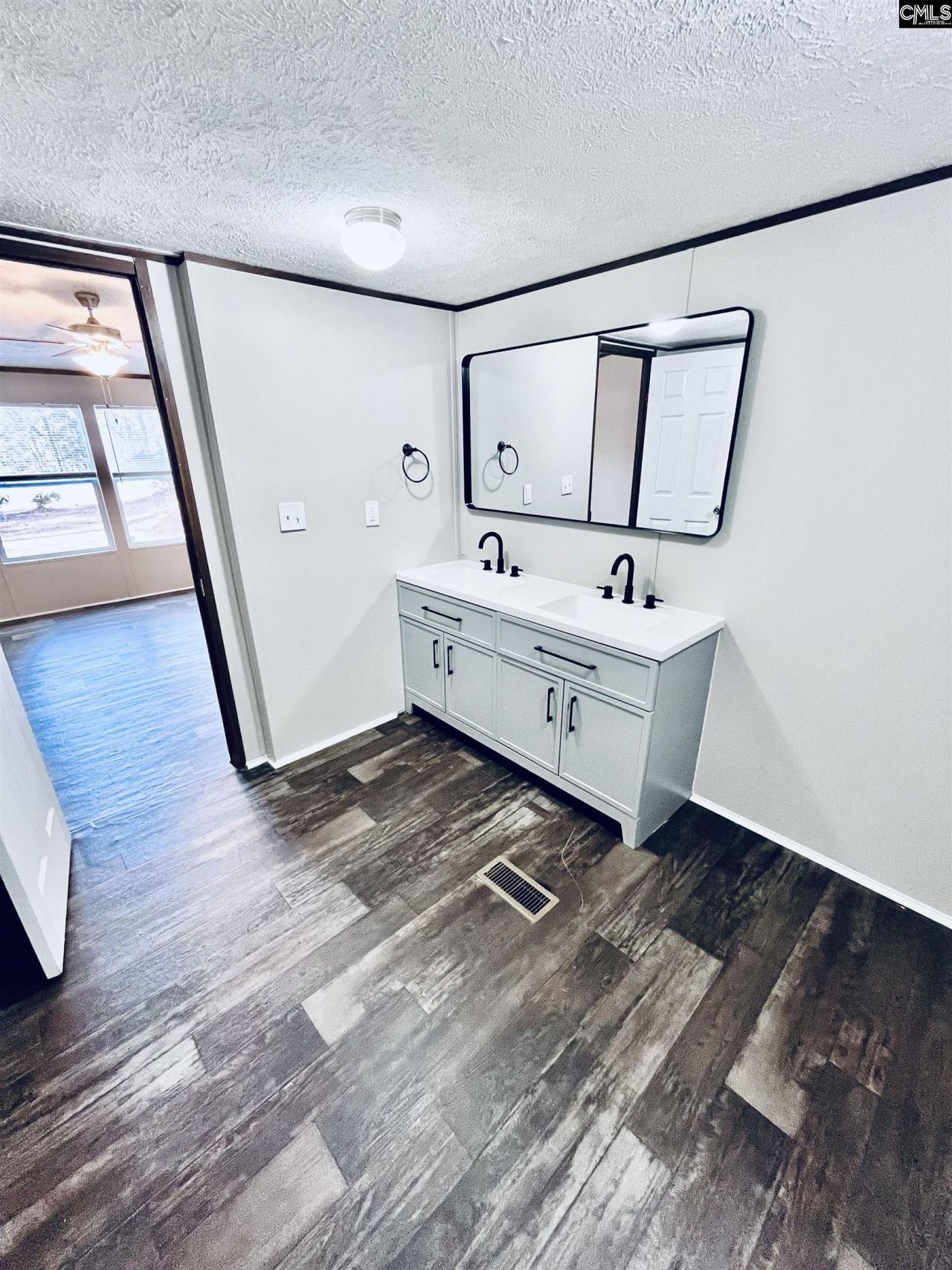 491 Sandy Springs Lane Photo 28