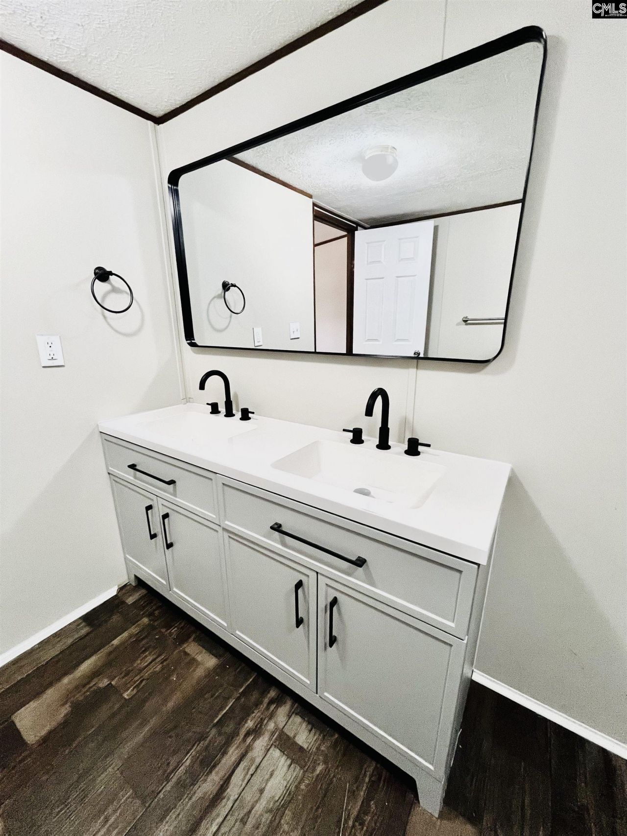 491 Sandy Springs Lane Photo 33