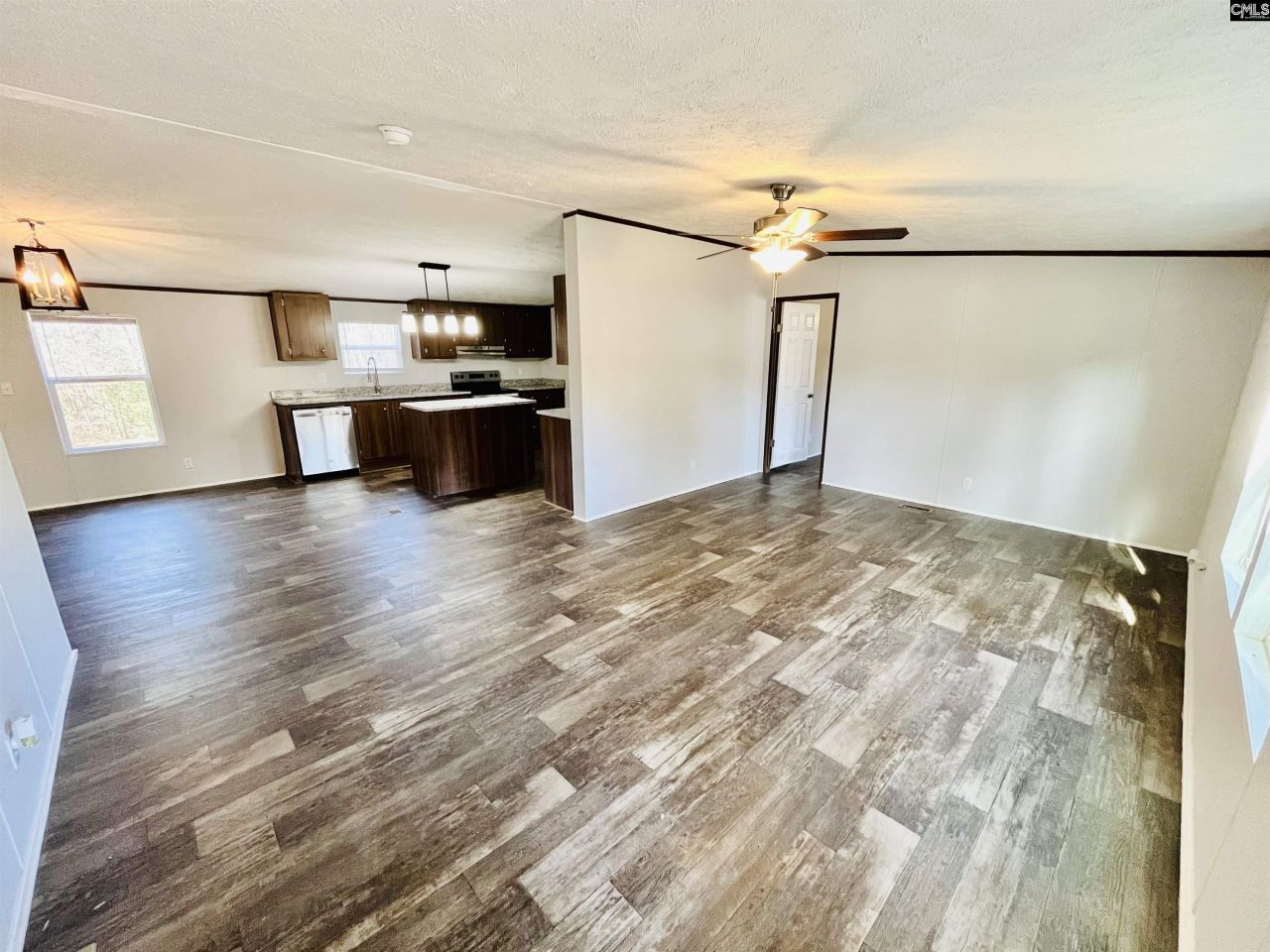 491 Sandy Springs Lane Photo 6