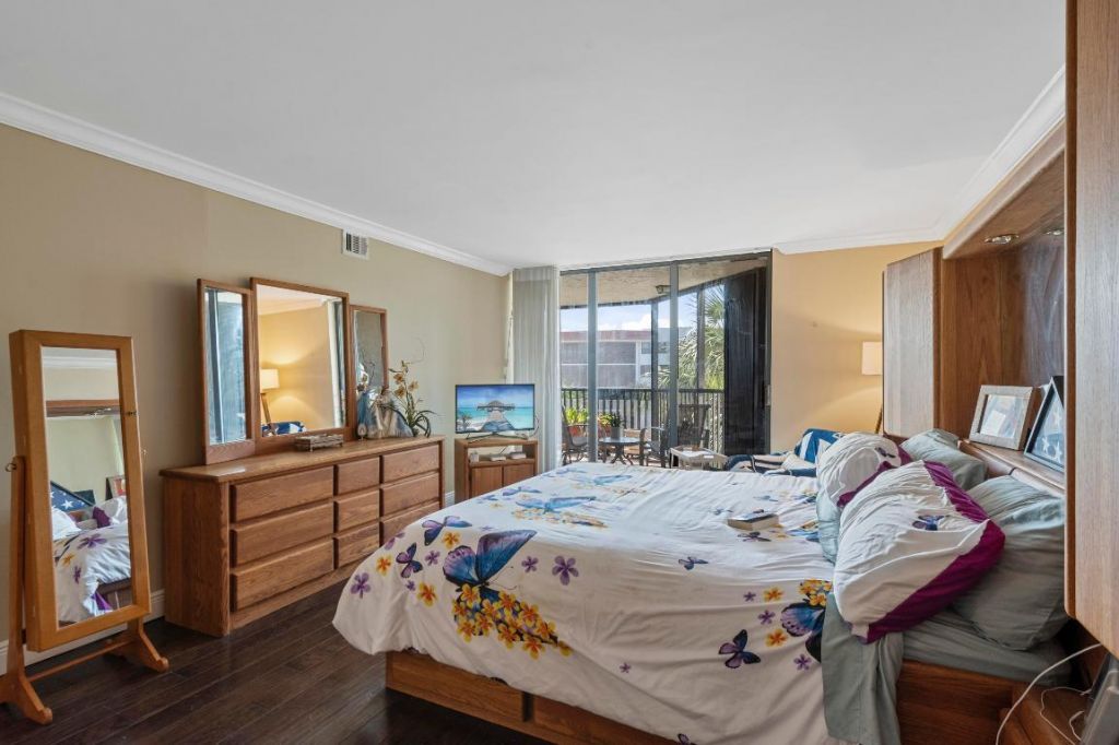 800 Jeffery Street, Unit 303, Boca Raton, FL 33487 Photo