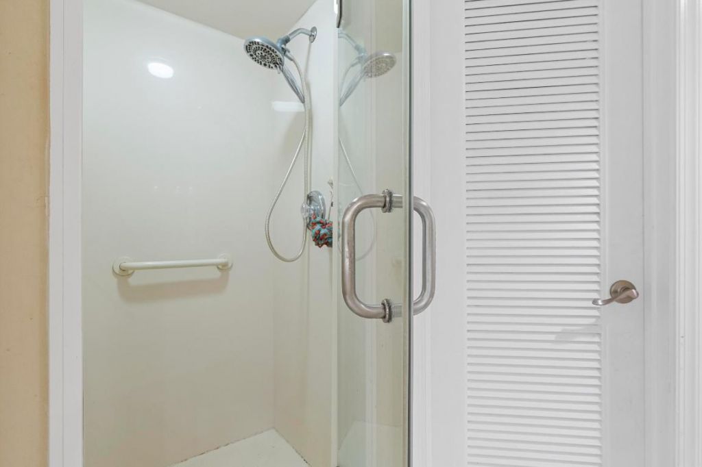 800 Jeffery Street, Unit 303, Boca Raton, FL 33487 Photo