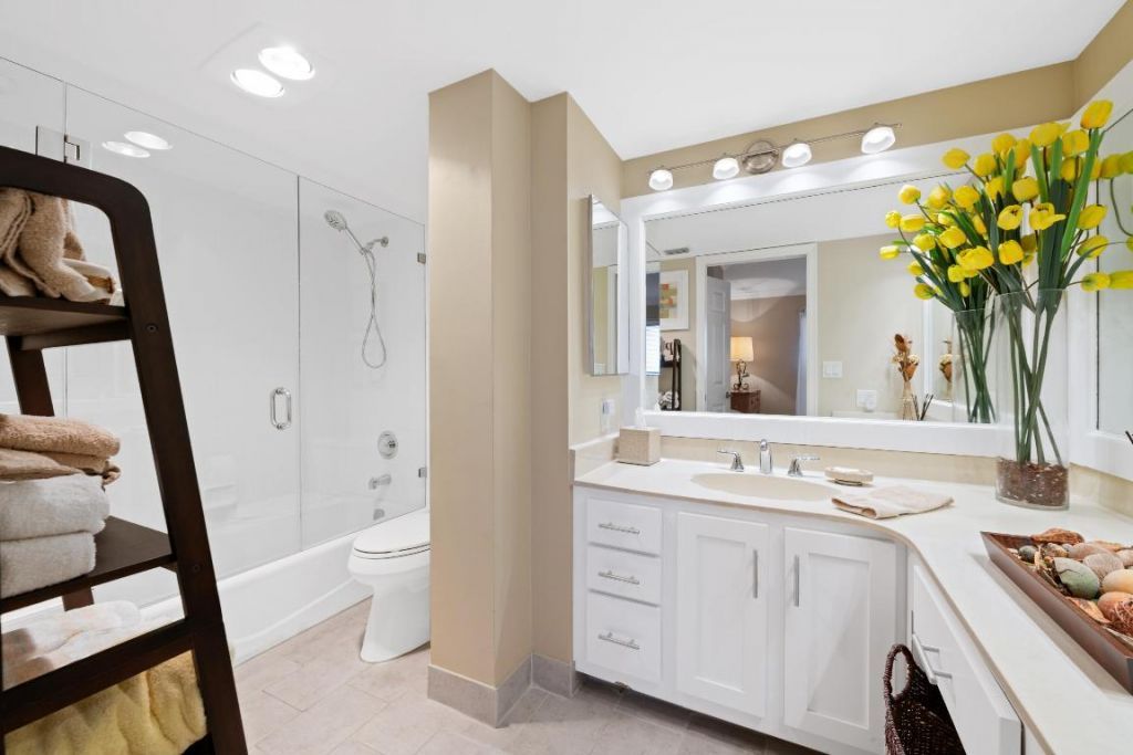 800 Jeffery Street, Unit 303, Boca Raton, FL 33487 Photo