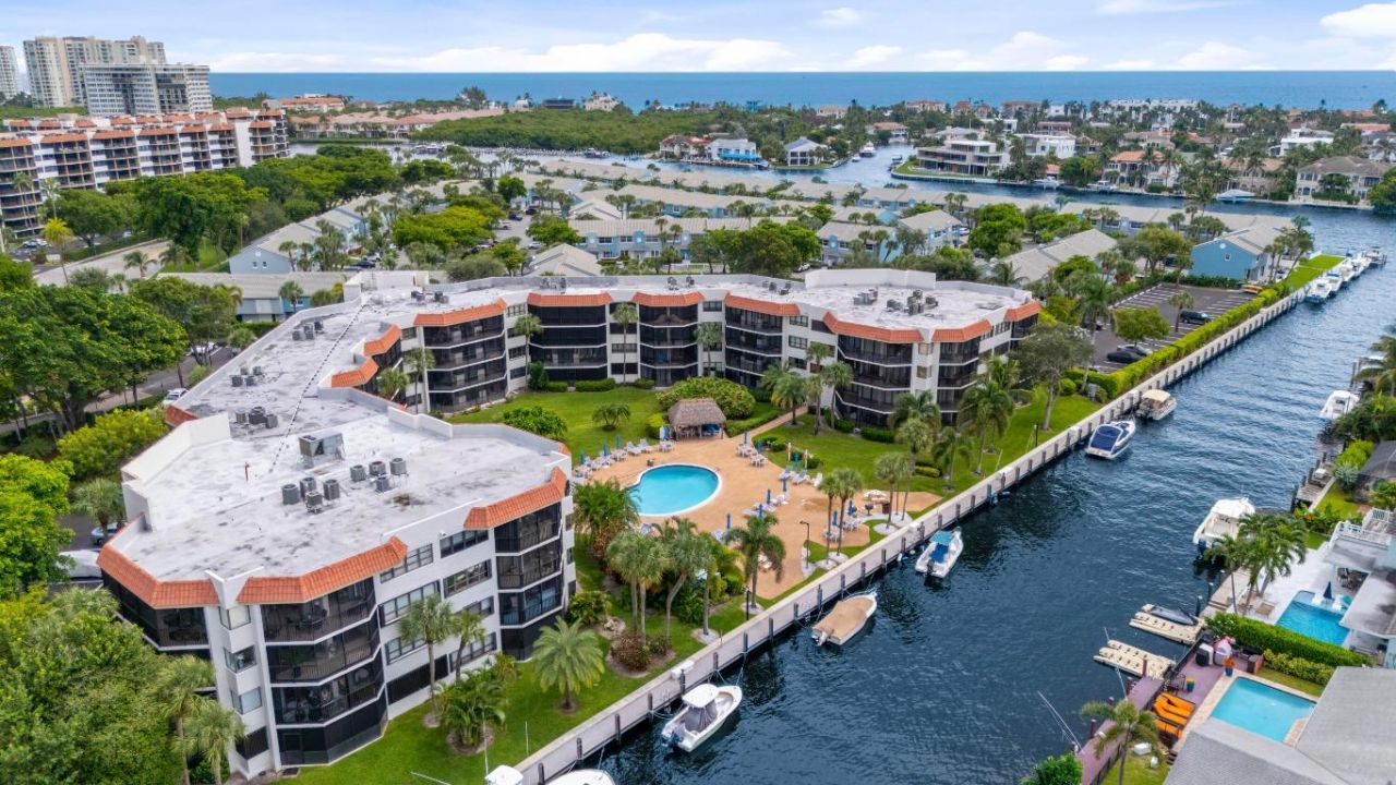 800 Jeffery Street, Unit 303, Boca Raton, FL 33487 Photo