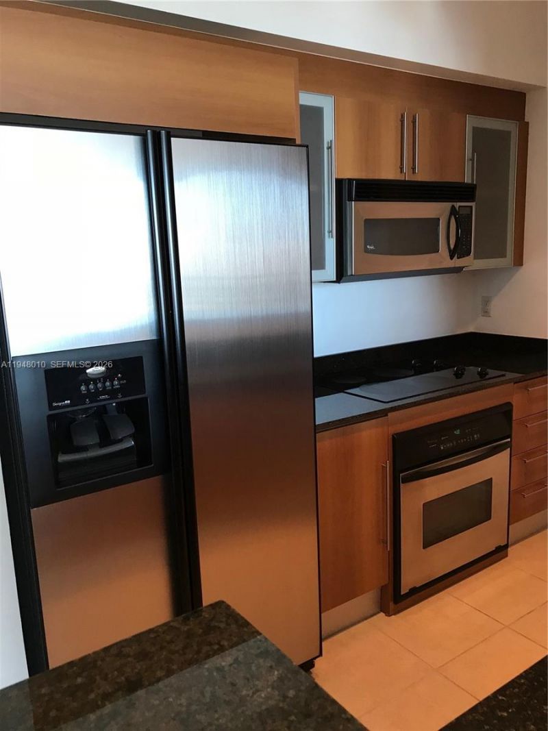 325 S Biscayne Blvd, Unit 3718, Miami, FL 33131 Photo