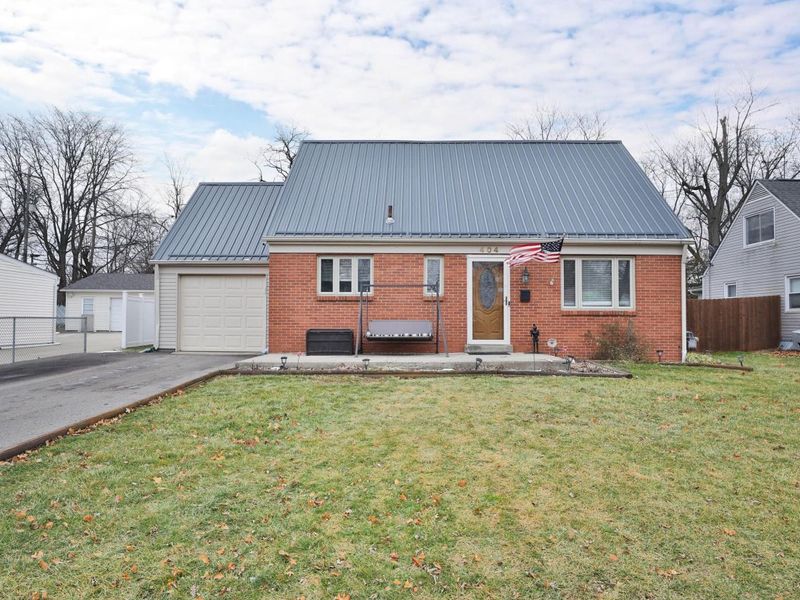 404 Old Village Road, Columbus, OH 43228 Photo 1