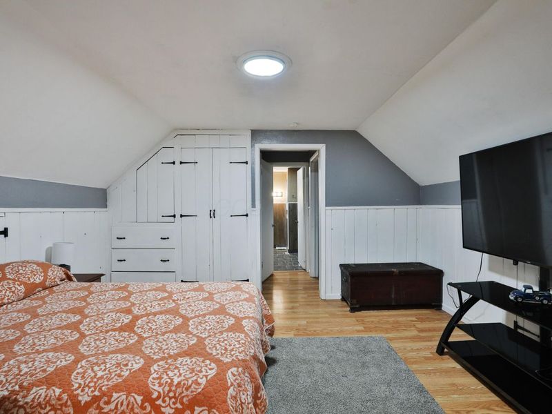 404 Old Village Road, Columbus, OH 43228 Photo 26