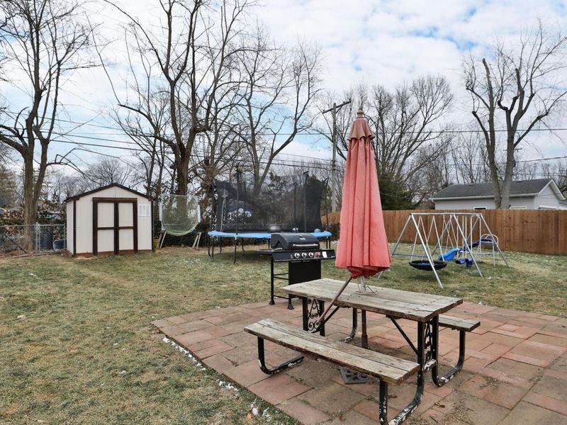 404 Old Village Road, Columbus, OH 43228 Photo 38