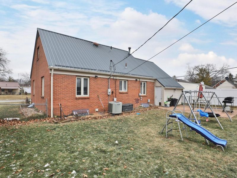 404 Old Village Road, Columbus, OH 43228 Photo 42