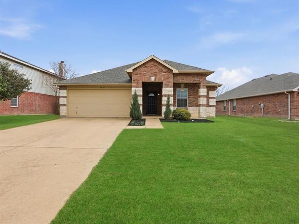 1441 Erin Drive, Burleson, TX 76028