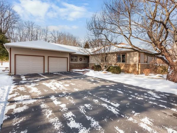 4507 Hanover Drive, Crystal Lake, IL 60012